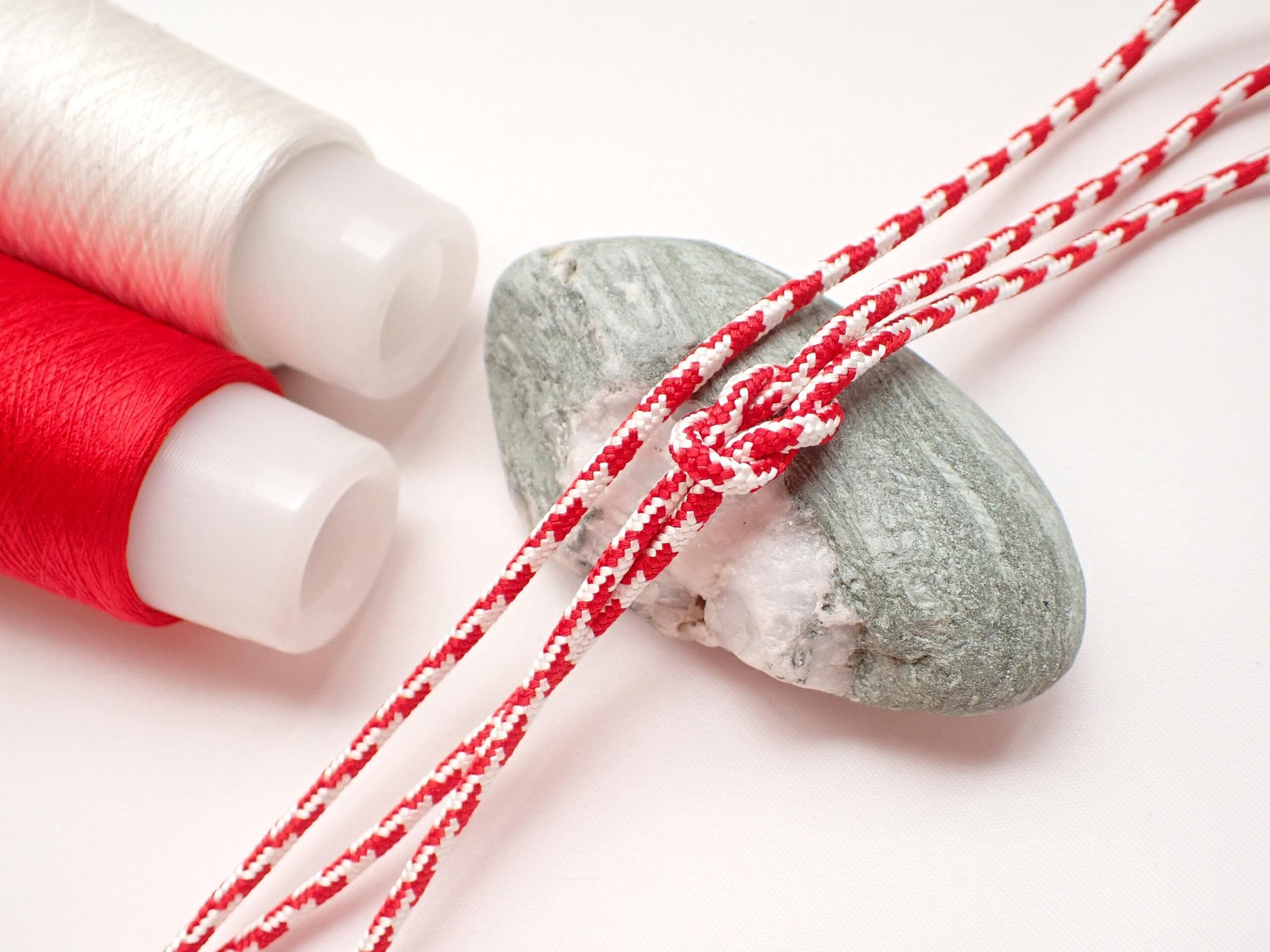 Silk Kumihimo Cord 3mm - Flag Inspired Colors - 16 Strand Braid for Jewelry Making (1m) - Image 4