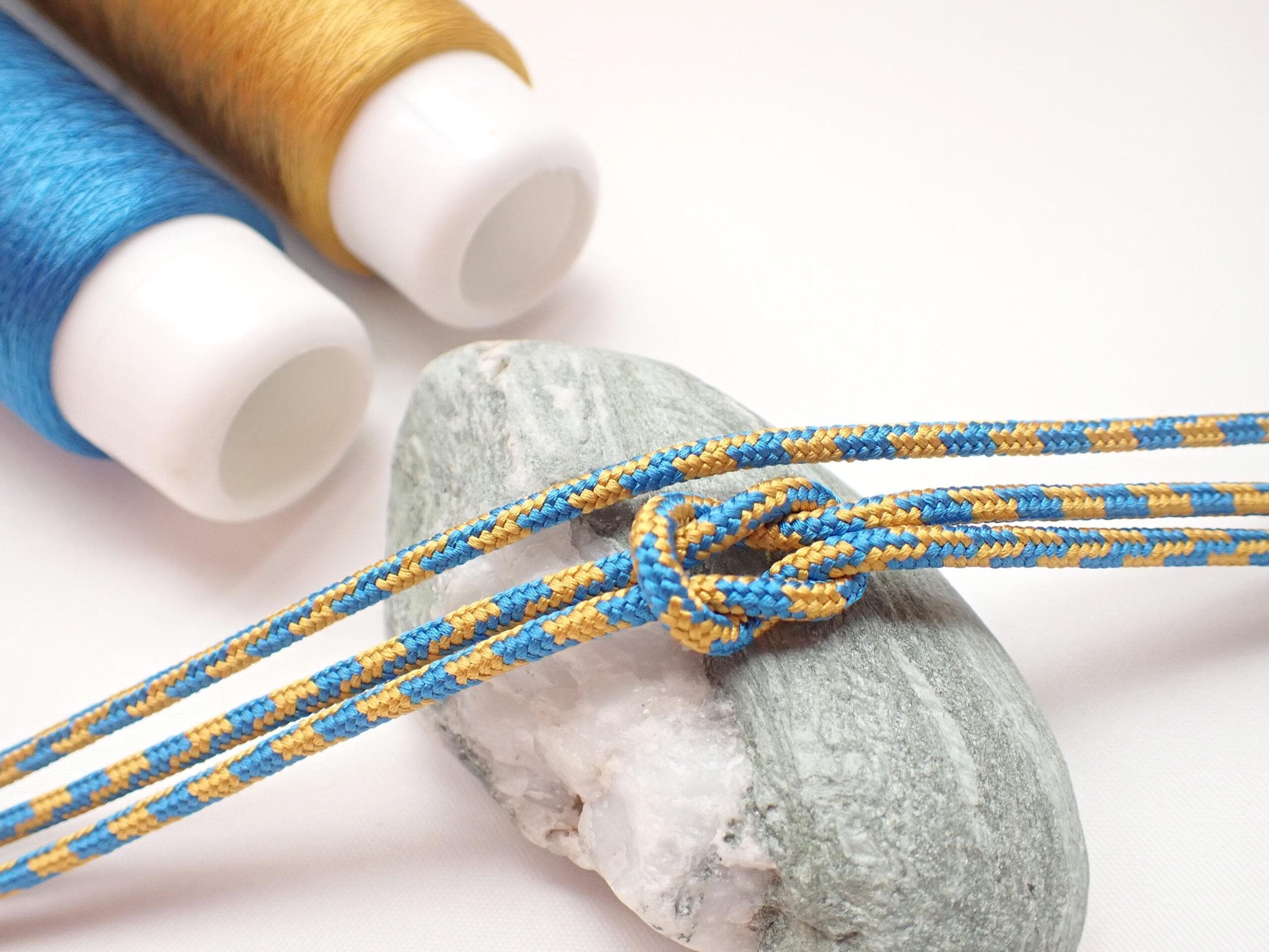 Silk Kumihimo Cord 3mm - Flag Inspired Colors - 16 Strand Braid for Jewelry Making (1m) - Image 2