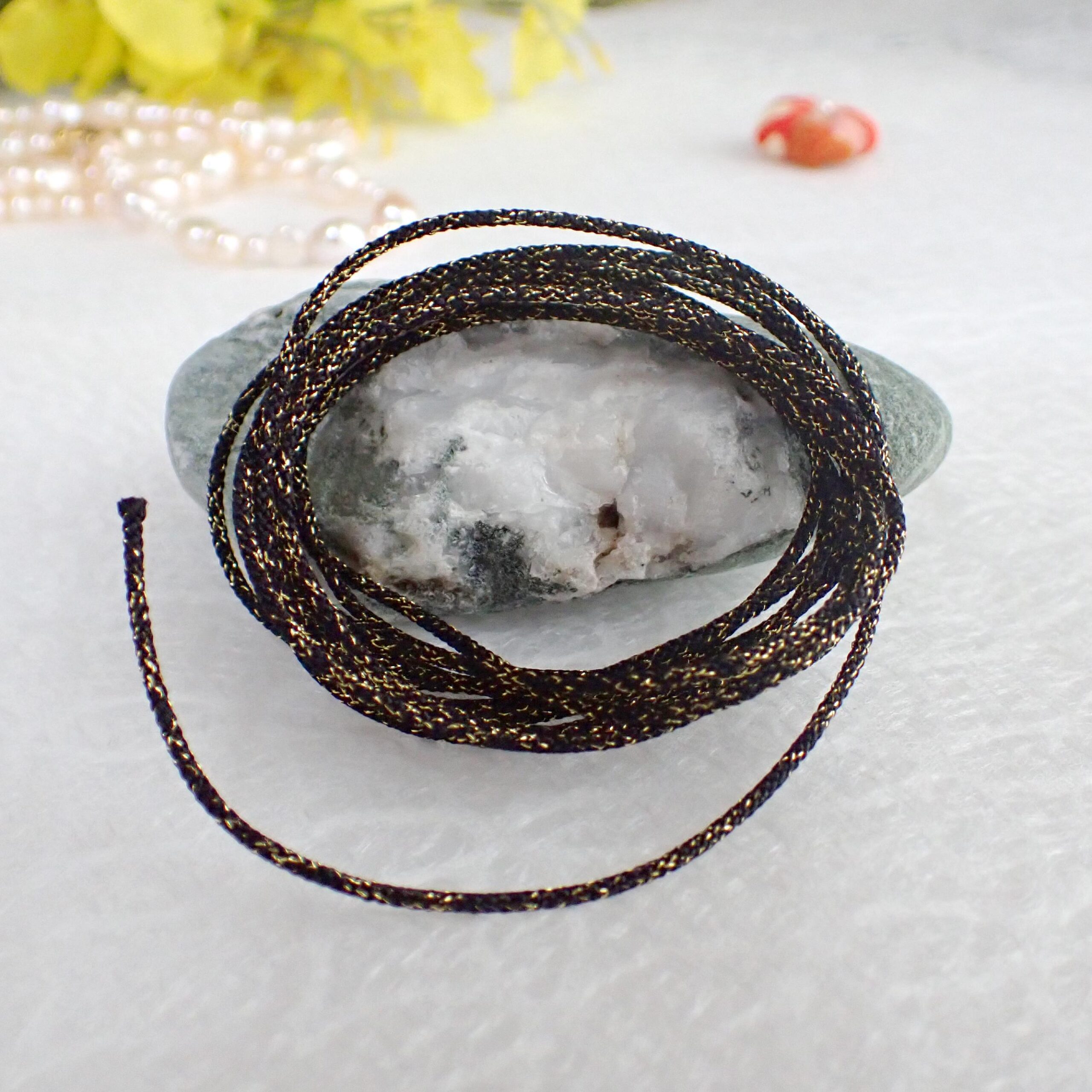 Japanese Silk Kumihimo Cord 1mm with Gold Thread/Sparkly Braided Silk Cord for Christmas Jewelry, Holiday Craft Making, made in JAPAN - Image 9