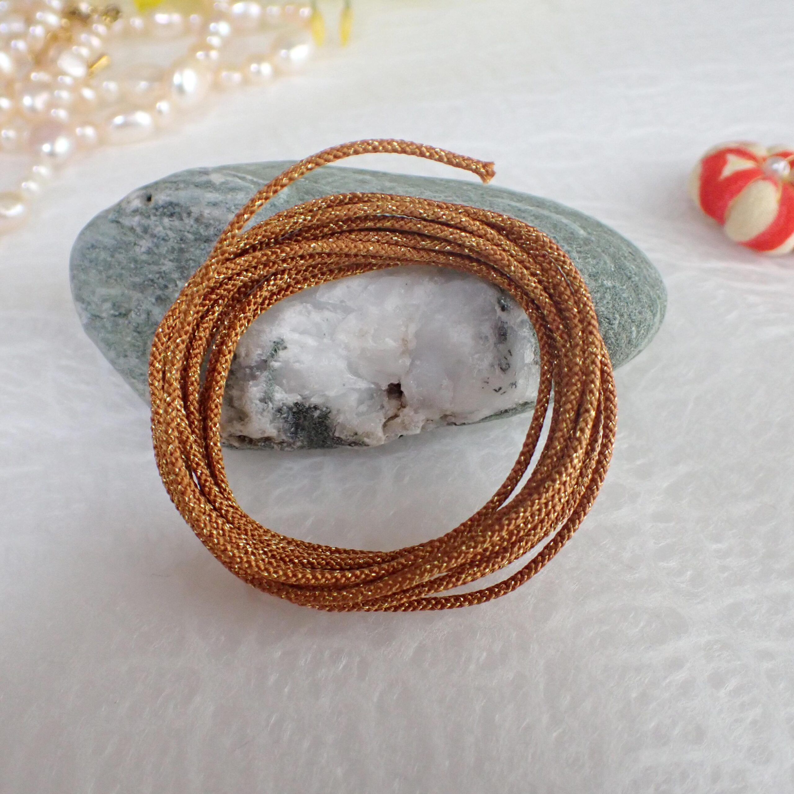 Japanese Silk Kumihimo Cord 1mm with Gold Thread/Sparkly Braided Silk Cord for Christmas Jewelry, Holiday Craft Making, made in JAPAN - Image 8