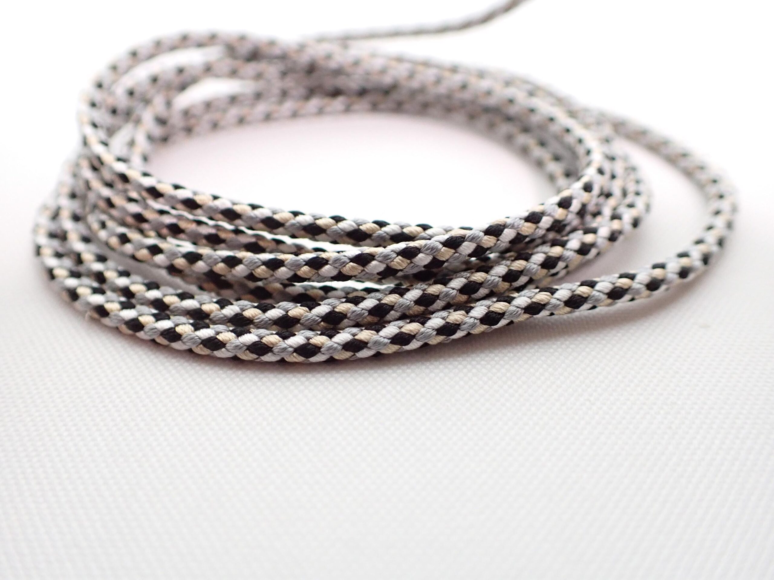 Japanese Silk Kumihimo Cord for jewellery Making โ 2mm Braided String โ 6 Color Variations โ 1 metre - Image 5