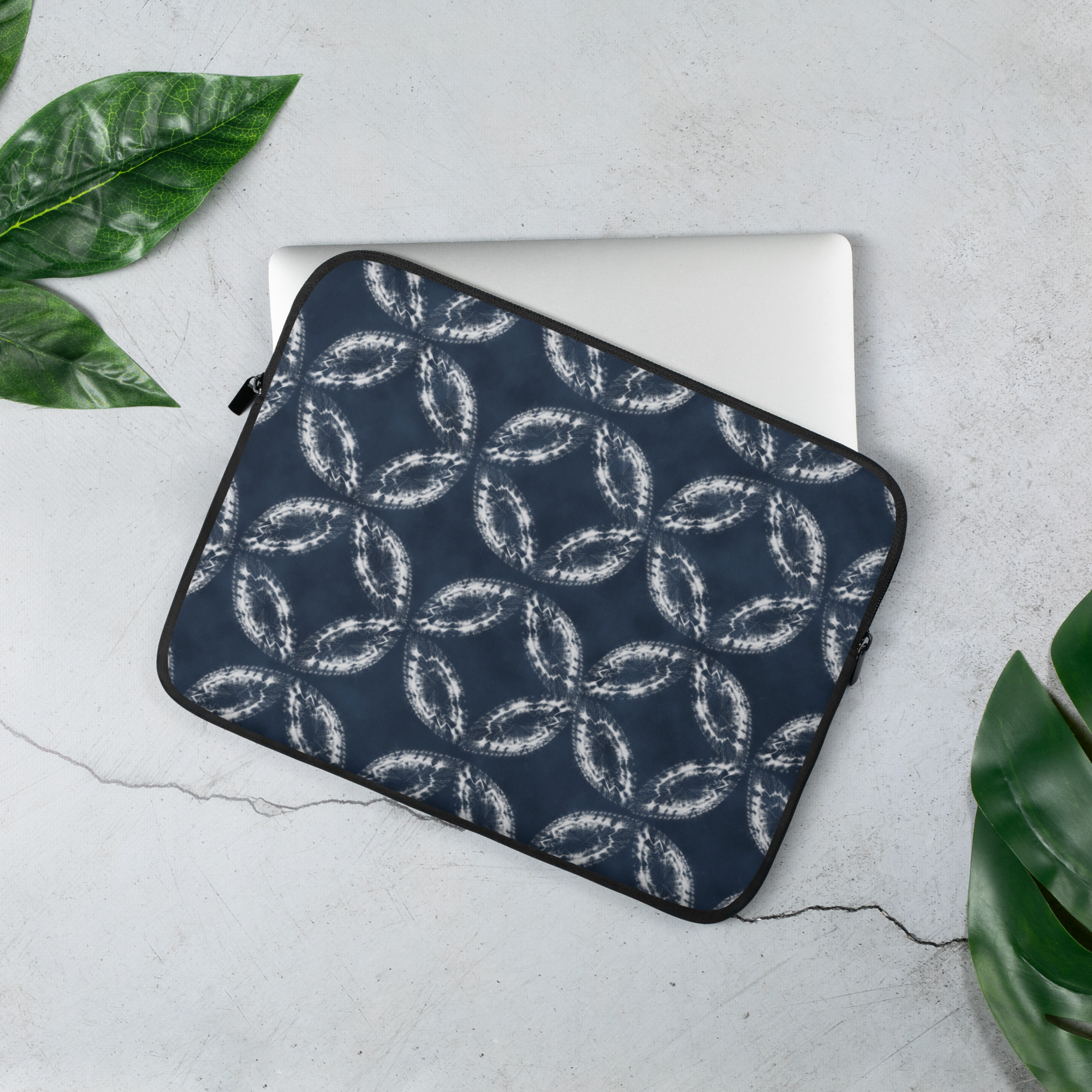 Indigo Shibori Laptop Sleeve, Japanese Inspired Laptop Case, Navy Blue Laptop Cover, Minimalist Computer Sleeve, Gift for Designers - Image 4